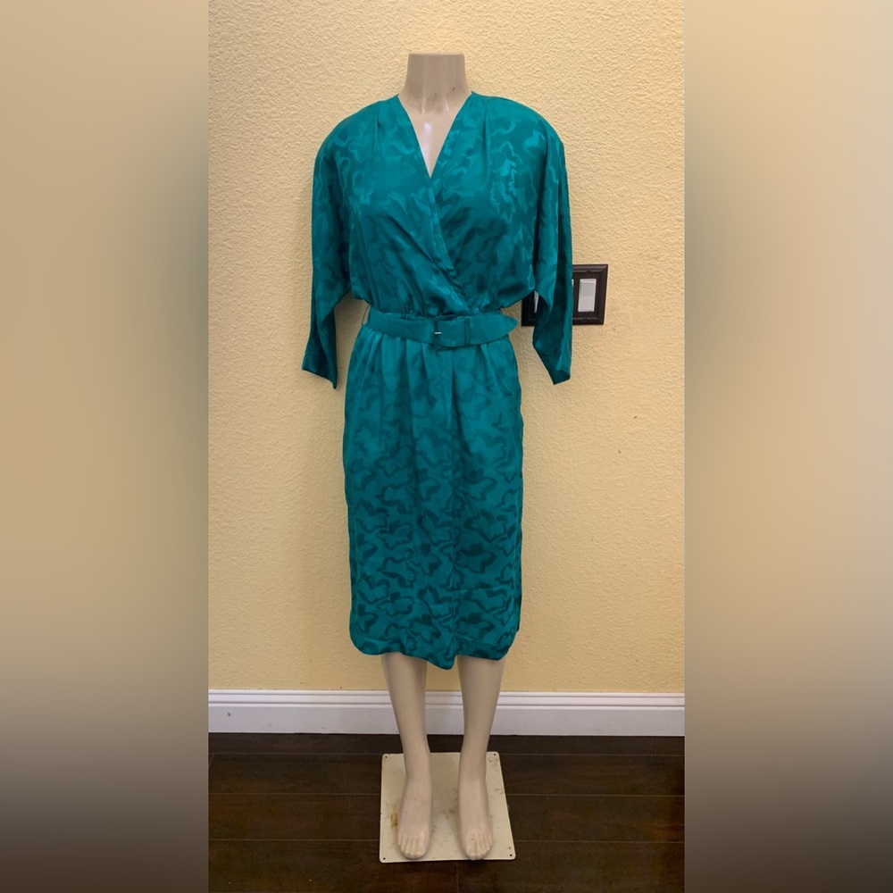 VTG NEIL MARTIN Size 10 Green Floral Satin Long Sleeve Belted Dress